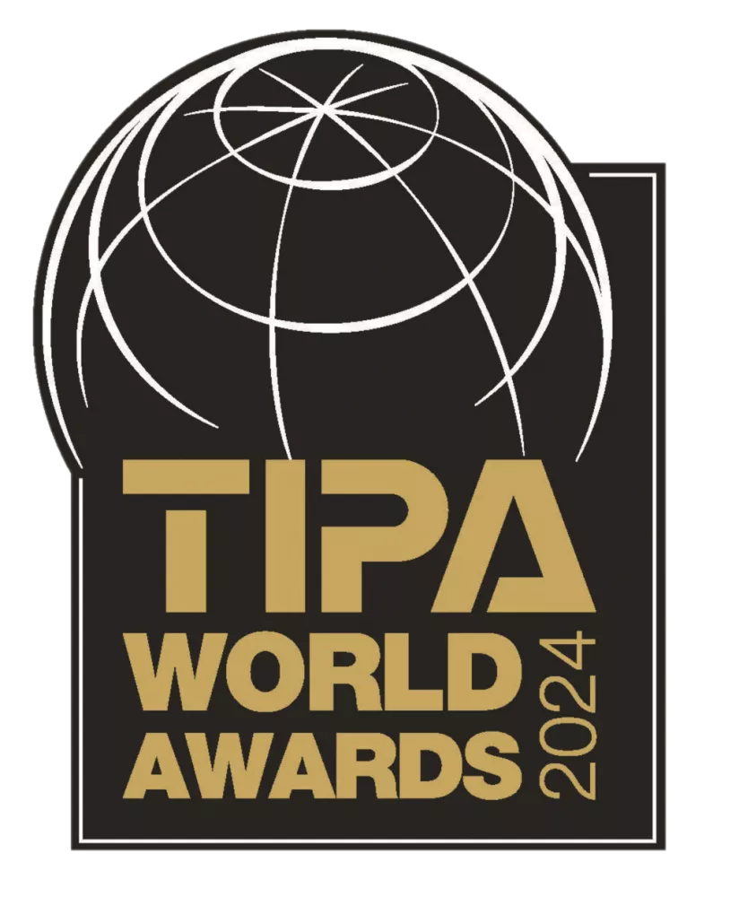 susy|tipa_world_awards_2024_z-135mm_plena_best_professional_portrait_lens.png